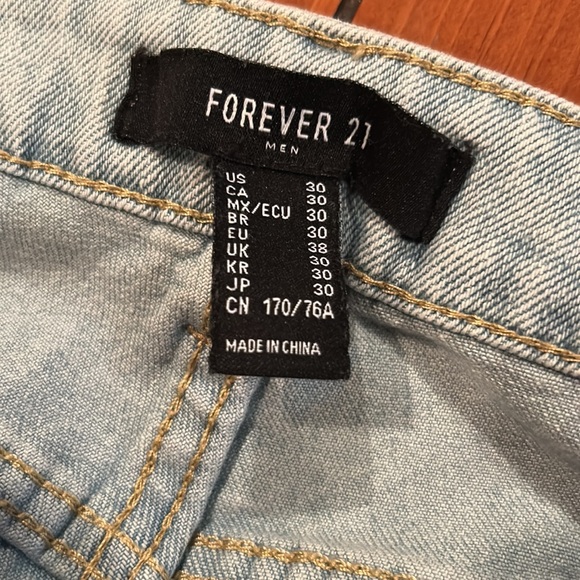 Forever 21 Light Wash Jeans - Picture 2 of 2
